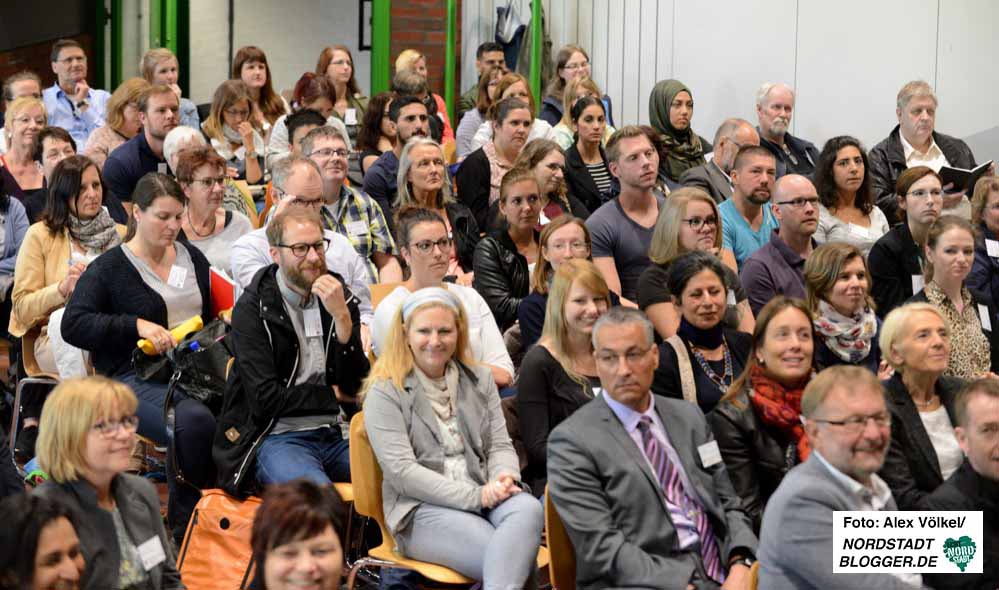 180 Interessierte diskutierten beim 5. Dortmunder Flüchtlingsforum im DKH. Fotos: Alex Völkel