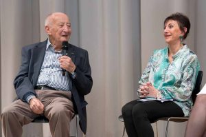 Leslie Schwartz und Pnina Kaufmann während der offenen Publikums-Diskussion