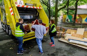 Quartiersmanagement Nordstadt und edg Dortmund hatten zu der Müllaktion eingeladen.