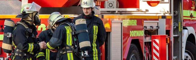 Die Dortmunder Feuerwehr im Einsatz. - Foto: Sascha Rotermund