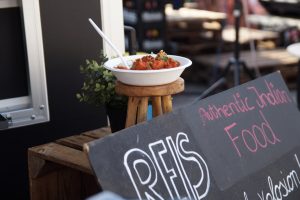 Ein Streetfood-Festival gab es im Rahmen des Hafenspaziergangs. Foto: Leonie Krzistetzko