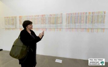 Almut Rabenau - Künstlerhaus Ausstellung Aus jedem Dorf ein Hund_1038 - NSB