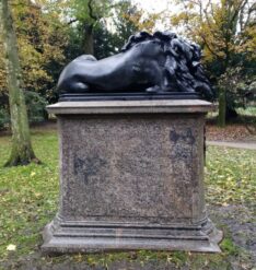Schlafender Löwe Westpark Restauration Herbst 2017 (28)