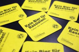 Foto: BVB - Fan- und Förderabteilung 20150515_KBFR_Verteilen3_JHS_025