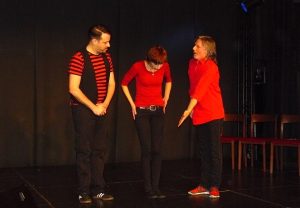 Emschblut bei ihrer spotannen Impro-Show