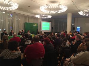 Interessierte BürgerInnen und VertreterInnen von Verbänden und Initiativen hatten sich waren der Einladung der GRÜNEN ins Rathaus gefolgt, um über bezahlbares Wohnen in Dortmund zu diskutieren