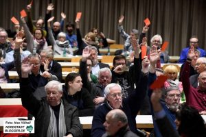 Mit großer Mehrheit haben die Dortmunder SPD-Mitglieder gegen Koalitionsgespräche votiert. Fotos: Alex Völkel