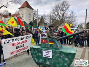 In Dorstfeld stand neben dem Kampf gegen Rechtsextremismus der Krieg in Afrin im Mittelpunkt.