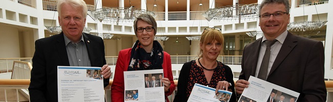 Oberbürgermeister Ullrich Sierau, Stephanie Ehlert (Netzwerk Ruhrgebiet), Karola Jaschewski (FreiwilligenAgentur),Michael Schüring (Netzwerk Ruhrgebiet)