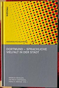 Ab sofort in den Buchhandlungen zu haben: das Buch „Dortmund - Sprachliche Vielfalt in der Stadt“. Fotos: Joachim vom Brocke