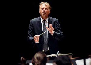 Porträtkünstler ist auch Thomas Hengelbrock, Stammgast im Konzerthaus. Foto: Florence Grandidier