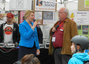 Bundesministerin Dr. FRanziska Giffey im Gespräch mit Bezirksbürgermeister Ralf Stoltze.