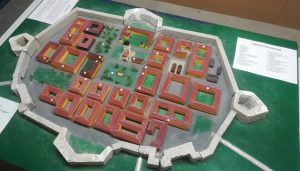 von Schülern der AG angefertigtes Model des Lager Theresienstadt