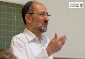 Islam-Seminar und Fastenbrechen in Abu-Bakr-Moschee