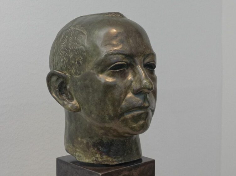 Büste des Kunsthistorikers Carl Einstein, Elkans Schwager, 1911