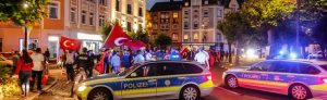 Nach dem Sieg von Erdogan feierten Türken ausgiebig. Sogar der Borsigplatz musste gesperrt werden.