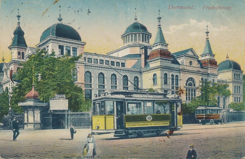 Zielpunkt Fredenbaum um 1910. Neben der Haltestelle befand sich auch das erste Straßenbahn-Depot – für 48 Pferde.