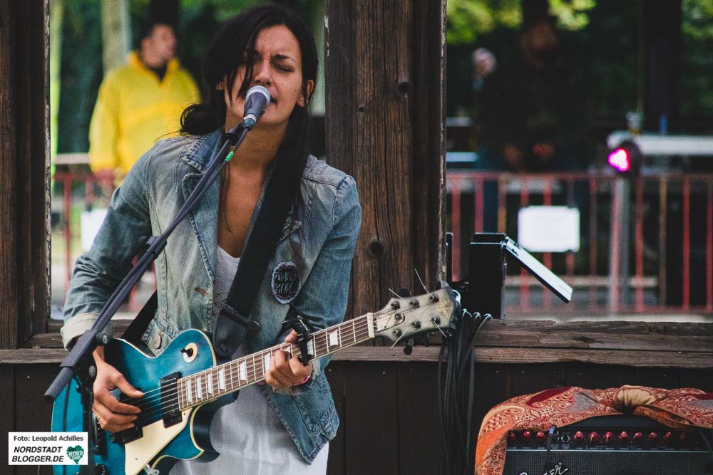 Konzert von Aniyo kore beim Hoeschparkfest Summersounds DJ Pickn
