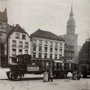 Elektromobilität bei der Müllabfuhr. Foto: Stadtarchiv Dortmund