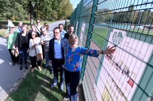 Die Siegerentwürfe werden ab sofort im Hoeschpark zu sehen sein. Foto: Alex Völkel