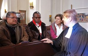 Beim ersten Internationalen Abendmahlgottesdienst feierten zwei Männer aus Indonesien und Ruanda in der Pauluskirche mit.