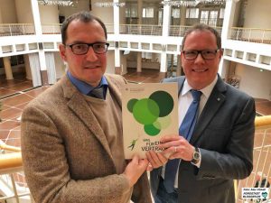 Carsten Kranz und Stephan Menzel stellten den aktuellen Planungsstand vor. Foto: Alex Völkel