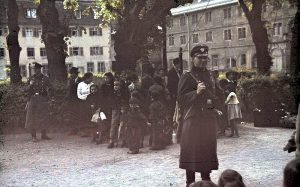 Für die einen Arier waren die anderen Untermenschen. Deportation von Sinti und Roma, Hohenasperg, Mai 1940. Quelle: Wiki