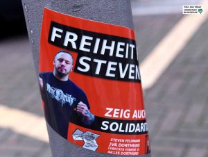 „Freiheit für Steven“ - Aufkleber werben für Solidarität mit dem inhaftierten Neonazi.