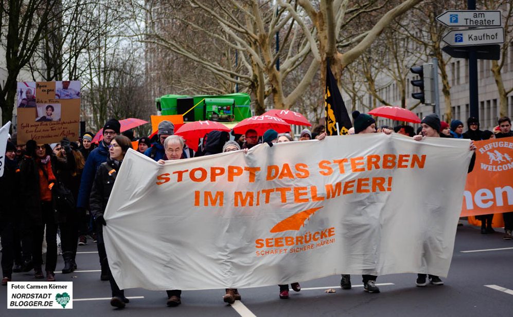 Die Seebrücken-Demonstration auf den Straßen Dortmunds.