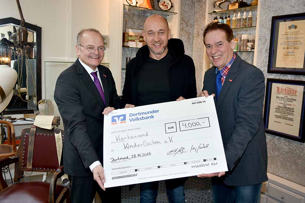 Friseure sammeln 4.000 Euro für Hilfsprojekt von Kinderlachen e.V.