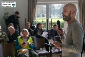 Aktions-Campus der Sammlungsbewegung Aufstehen in Dortmund im Bier-Café am Westpark. MdB Marco Bülow