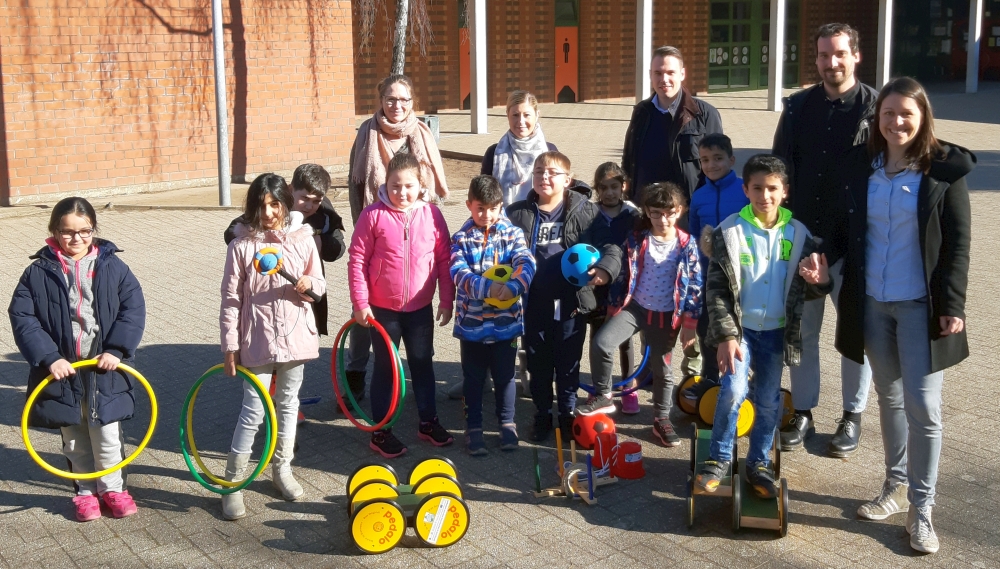 Pause In Der Grundschule Bewegung Als Spiel Statt Handys Quartiersfonds Nordstadt Unterstutzt Gerateanschaffung Nordstadtblogger