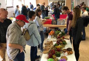 Die Gruppe Foodsharing Dortmund war auch vor Ort.