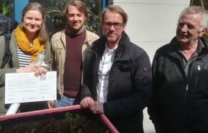 Silja Kessler, Carlos Tobisch, Jens Woelki und Andreas Schlösser (Pate)