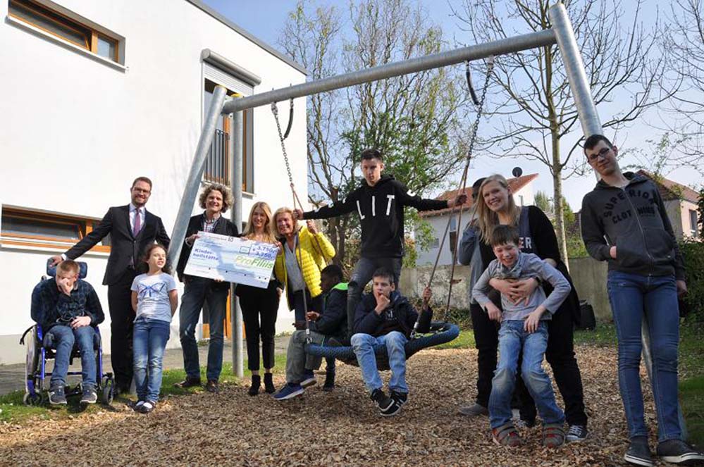 2019-04-09 Spendenubergabe ProFiliis - Kinderheilstätte