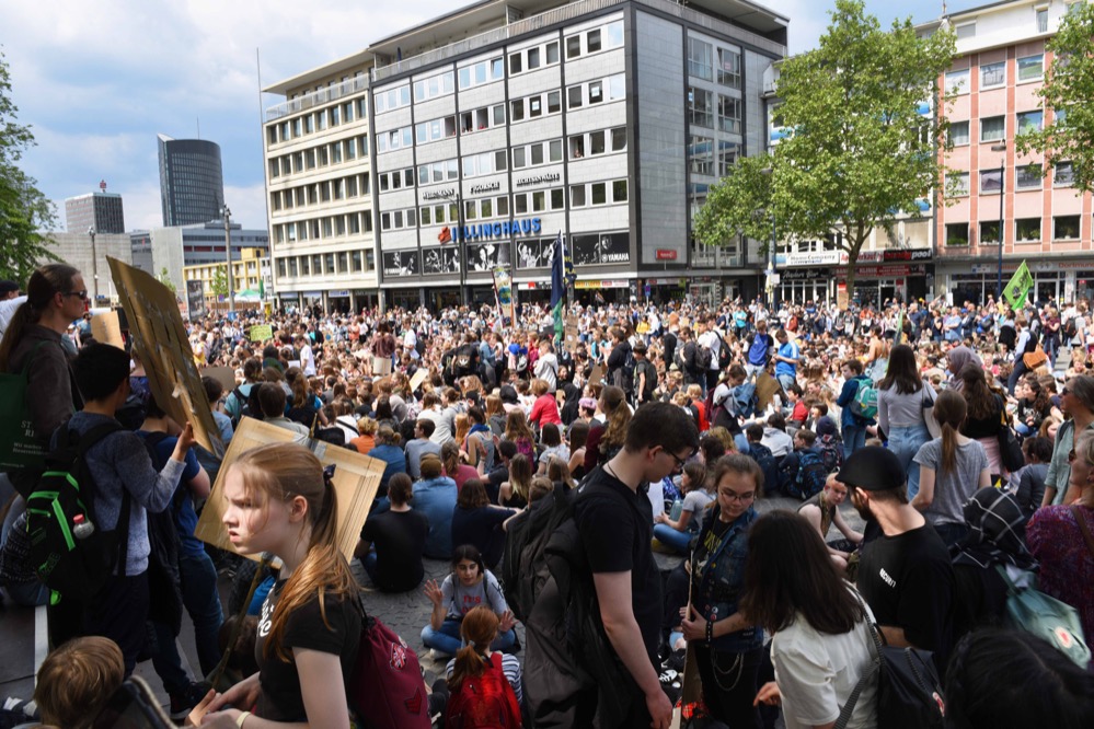 Nach Veranstalterangaben kamen rund 6000 TeilnehmerInnen zum Klimastreik. Foto: Wolf-Dieter Blank