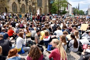 Nach Veranstalterangaben kamen rund 6000 TeilnehmerInnen zum Klimastreik. Foto: Wolf-Dieter Blank