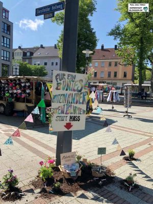 Wenig los ist auf dem Platz - selbst beim Wochenmarkt. Foto: Alex Völkel