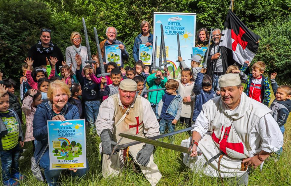 Unter dem Motto „Ritter, Schlösser, Burgen – Leben wie im Mittelalter“ laufen die Ferienspiele. Foto: Stephan Schütze