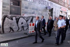 An vielen Wänden befinden sich die Nazi-Kiez-Graffiti.