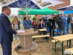 Strategisch gewählt war auch der Ort seiner Kandidatur - die Szene-Gastronomie „Umschlagplatz“ im Hafen. 