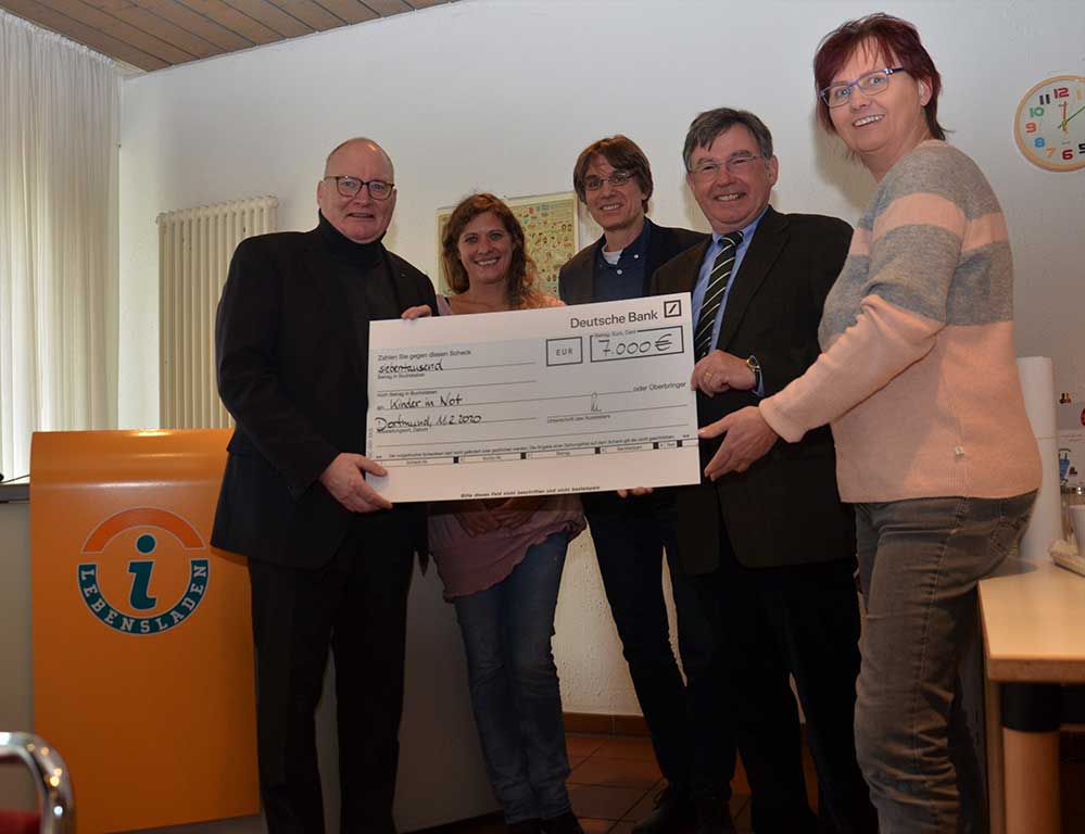 Lebensladen-Dortmund_Spende-Marianne-Hoffmann-Stiftung
