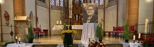 Mehr als 400 Menschen kamen zur Trauerfeier für Gerda Kieninger in Eving. Fotos: Alex Völkel
