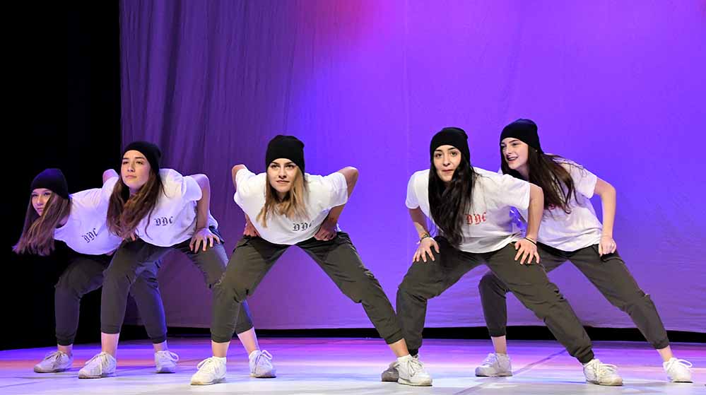 Die „Dallas Dance Crew“ war eine von knapp 90 Tanzgruppen aus 32 NRW-Städten bei „Get on Stage“. Fotos: Lucas Maserski