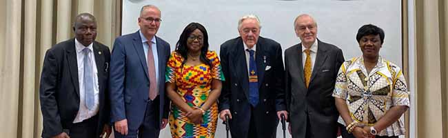 Großer Bahnhof für das neue Honorrakonsulat von Ghana in der Auslandsgesellschaft. Foto: Alex Völkel