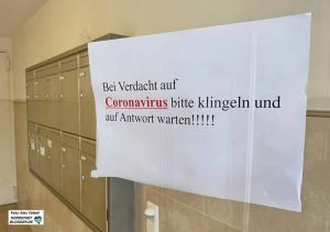 In Arztpraxen fehlt es an Schutzbekleidung - Betroffene sollen sie daher häufig nicht mehr betreten.