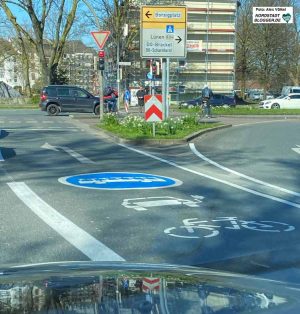 Die Umweltspur auf der Brackeler Straße. Foto: Alex Völkel