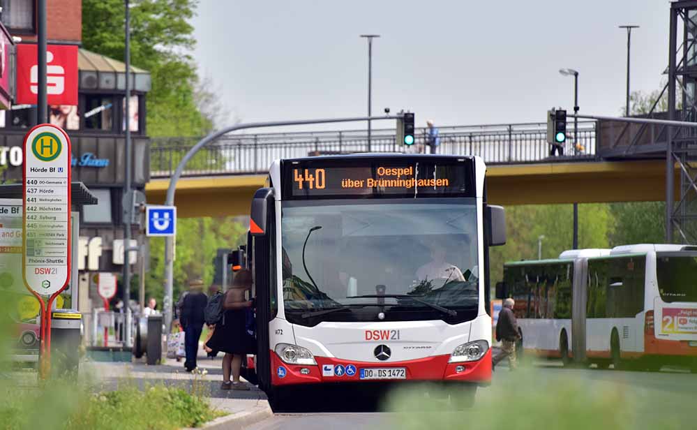 , Linienbus, Stadtbus Bus, Fahrgäste, Haltestelle, DSW21 Foto: Jörg Schimmel/ DSW21