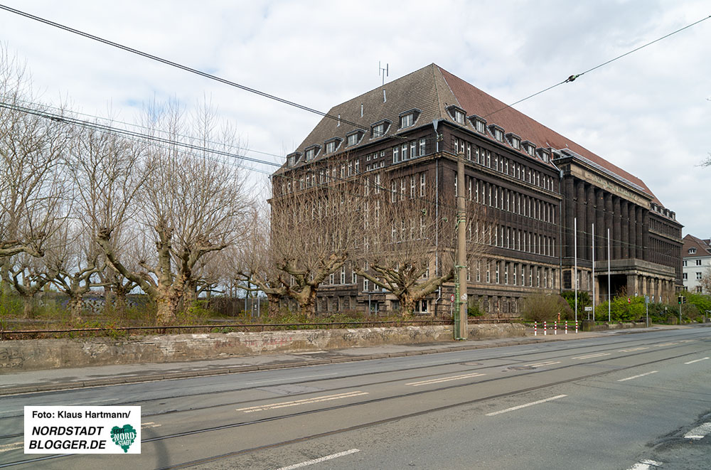 Die Grüne Halle von Hoesch Spundwand (HSP) wird abgerissen
