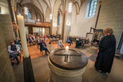 Ev-Kirchenkreis-Dortmund-Corona-Gottesdienst-Brackel-Schuetze-5628
